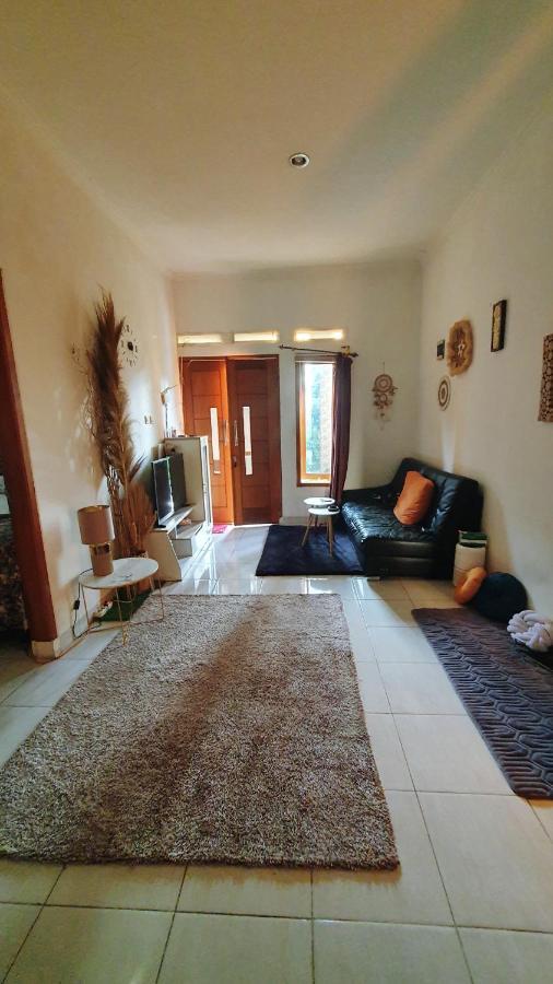 House In Timur Rumah liburan
